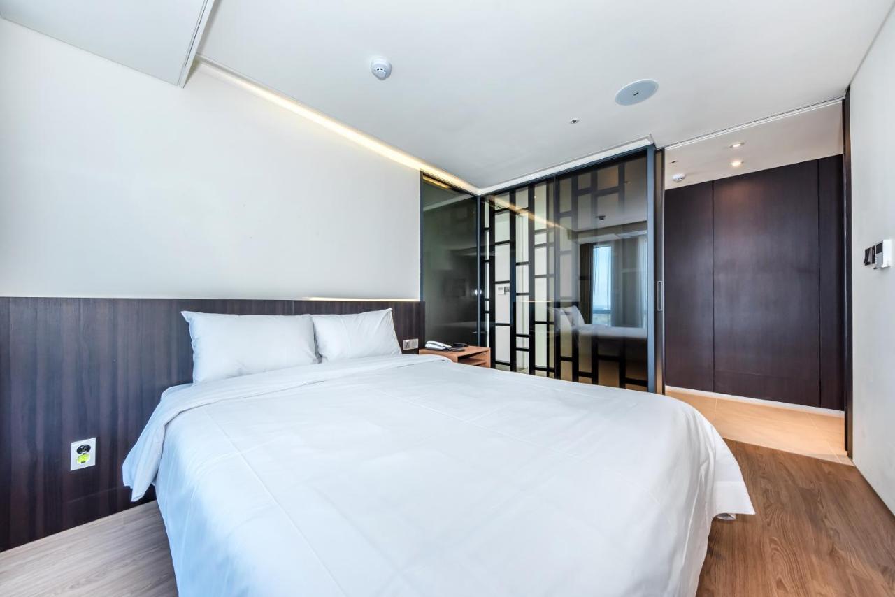 The First70 Hotel Seogwipo Exterior photo